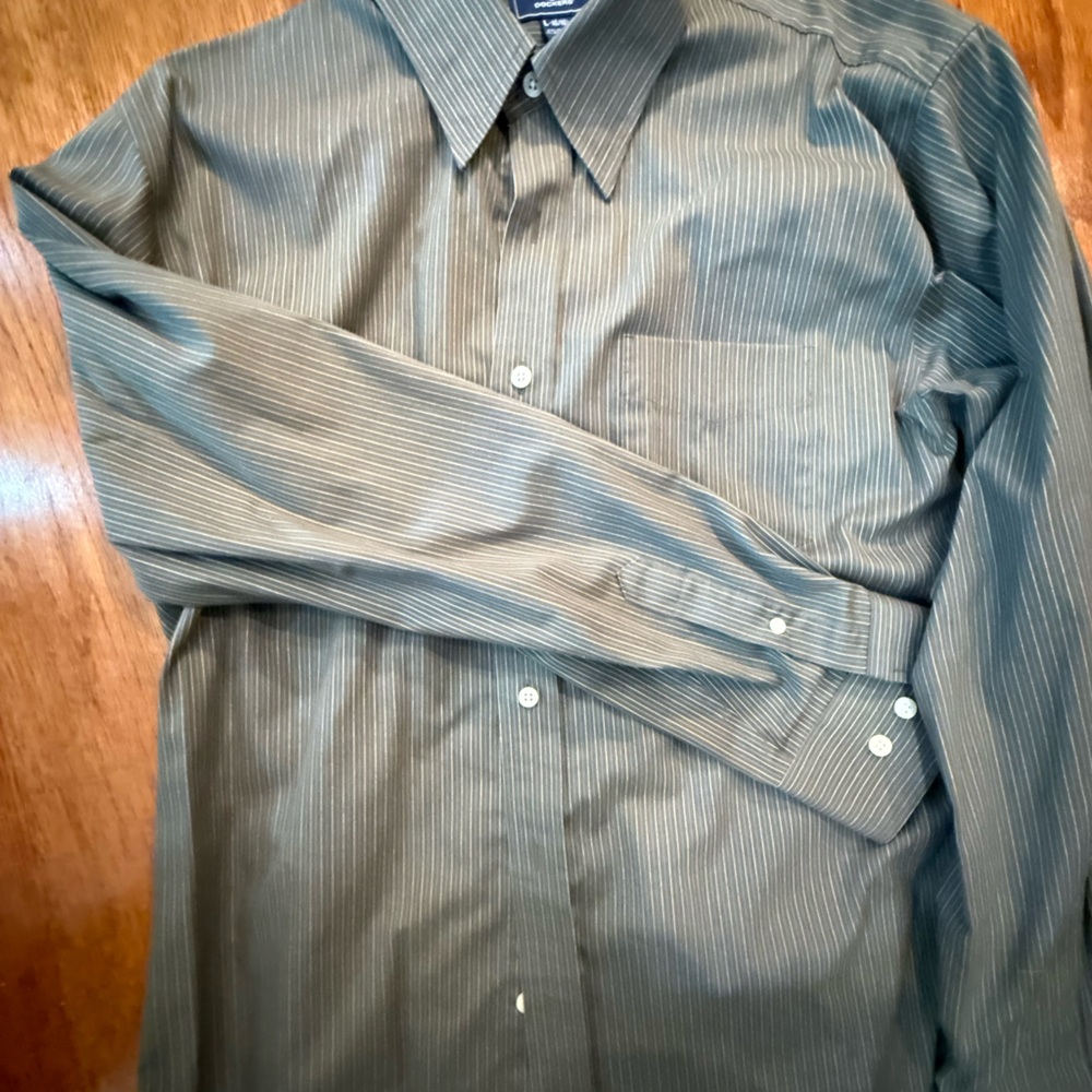 Men’s long sleeve dress shirt